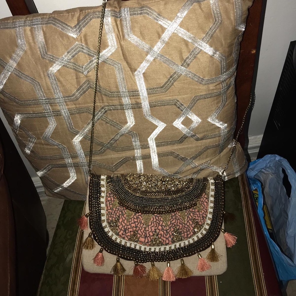 Hand bag